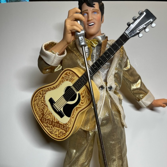 Elvis Presley Hounddog Phone - Picture 3 of 11